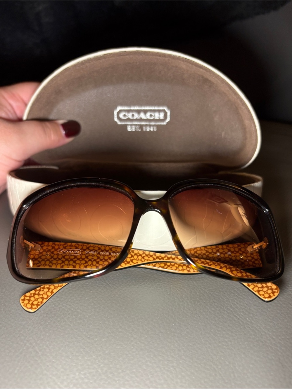 Coach Brown Gradient Oversized Sunglasses with Honey Pattern Temples